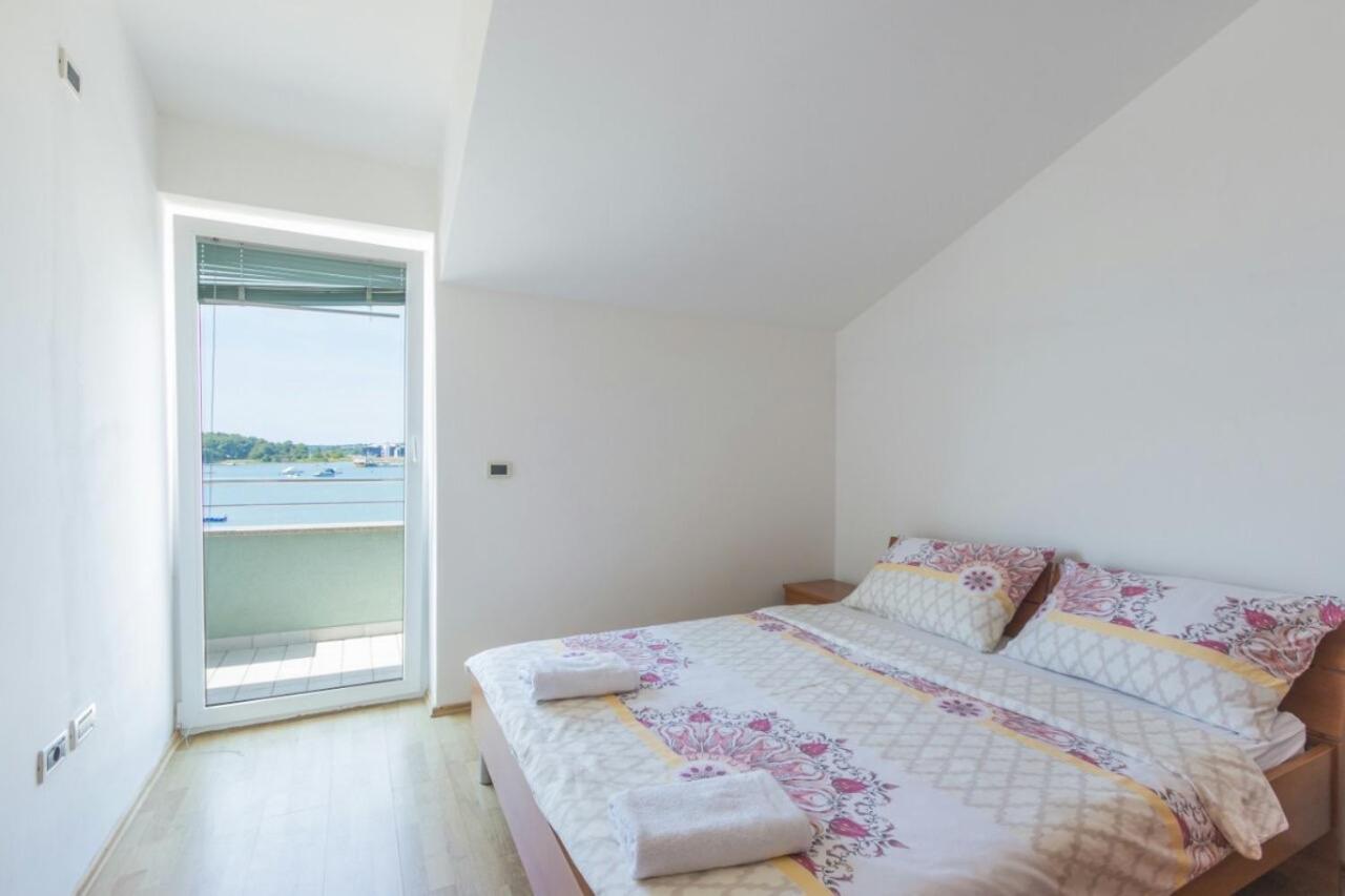 Apartments Riva Medulin Exterior foto
